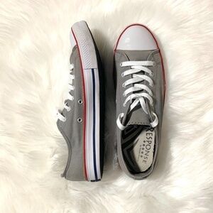 Response by Robert Wayne Gray Men's Sneakers